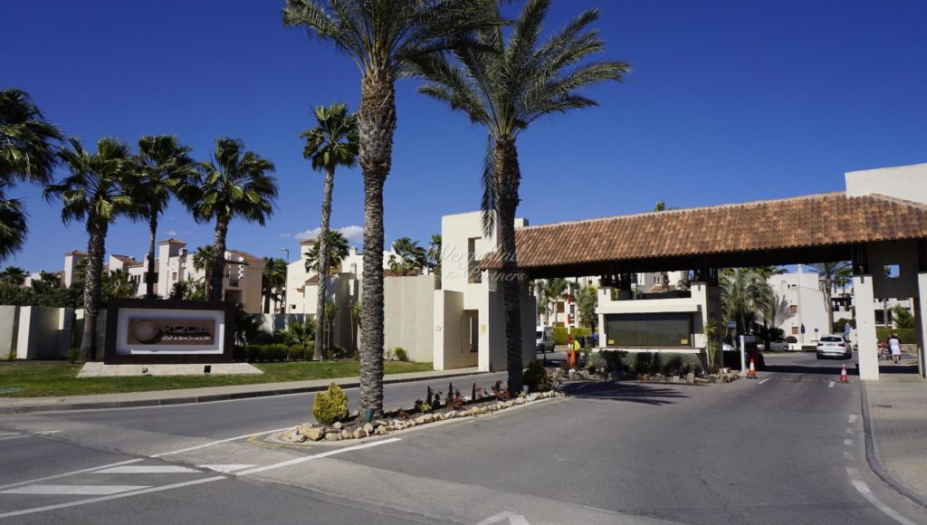 Roda Golf Entrance