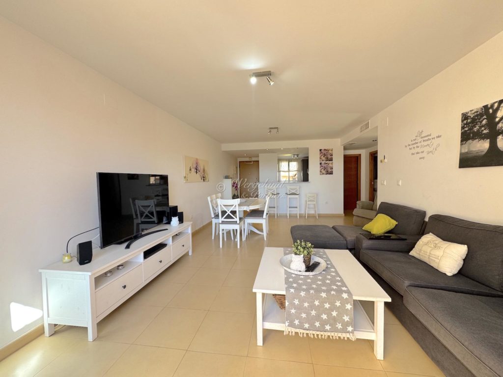  Living Room Area