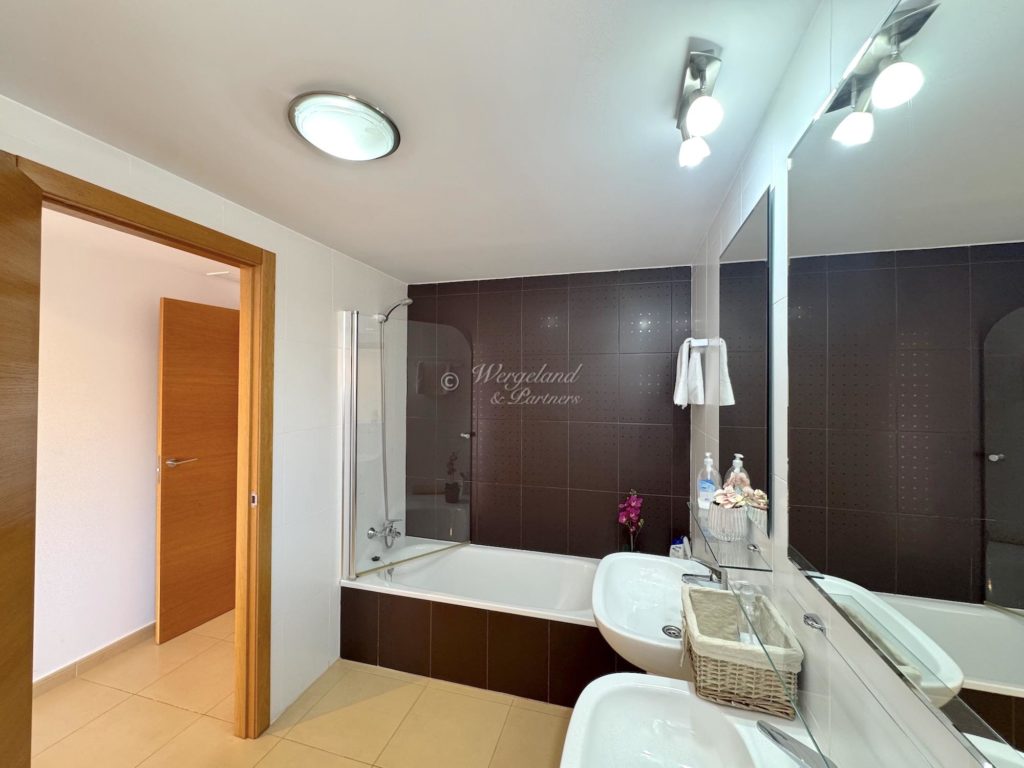  Master Bedroom Bath