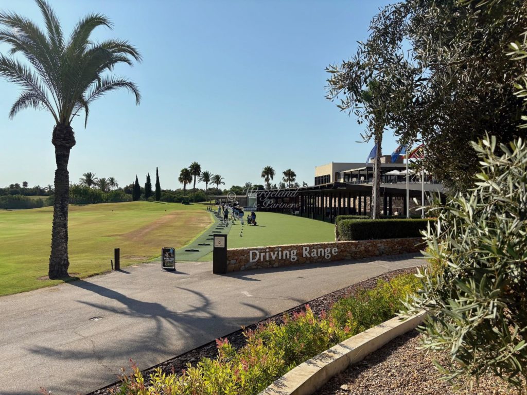 New Driving Range With Toptracer Technology