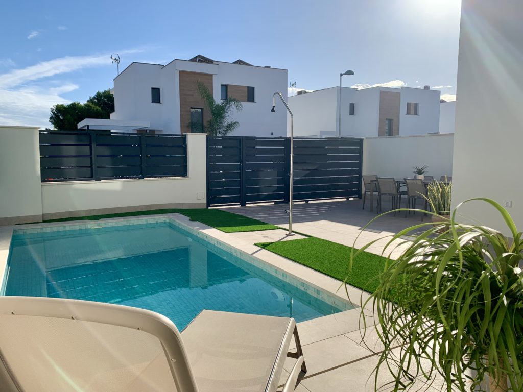  Example Garden And Pool